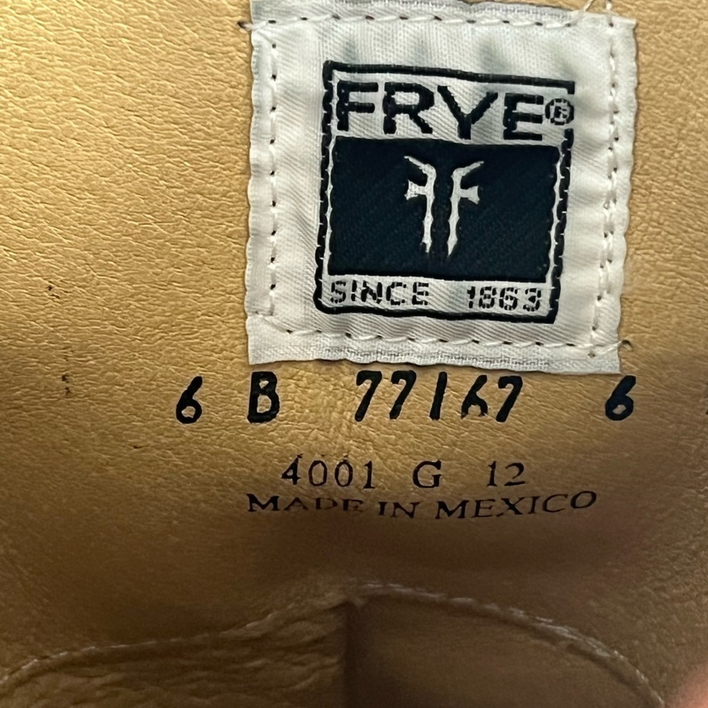 Frye Melissa Button Cognac Boots - Size 6 - Picture 11 of 11